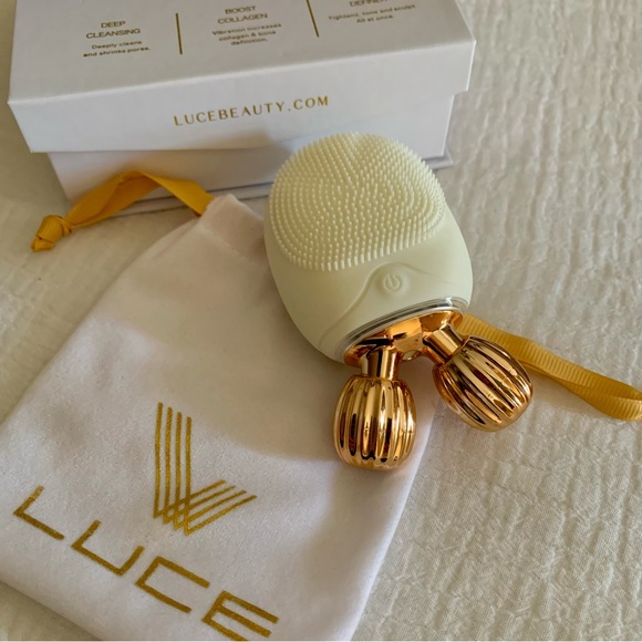 LUCE Dermal Definer Anti-Aging Facial Roller + Cleansing Brush - Picture 3 of 8